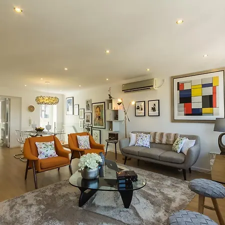 Lisbon4real: Deluxe 3br In Principe Real