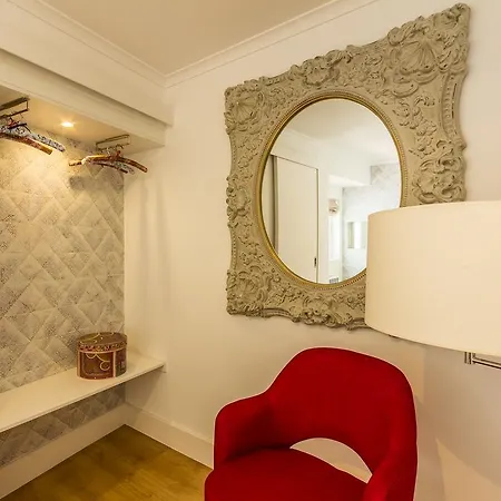 Lisbon4real: Deluxe 3br In Principe Real